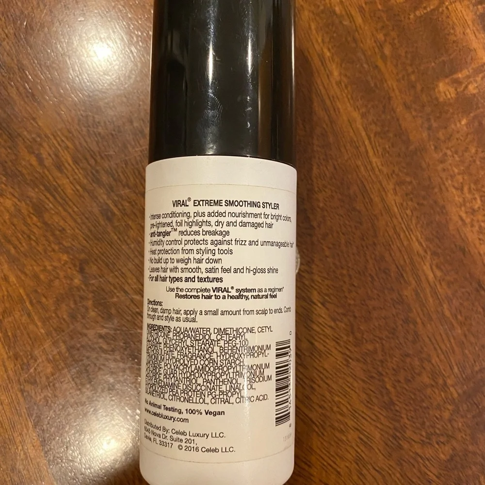 Celeb Luxury Viral Extreme Smoothing Styler 3.4